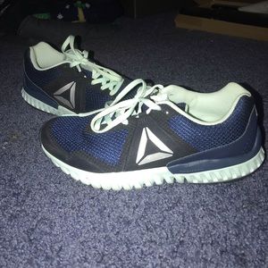 Women’s Reebok Twistform gym shoes